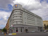 S03_ceska_pojistvna_2001